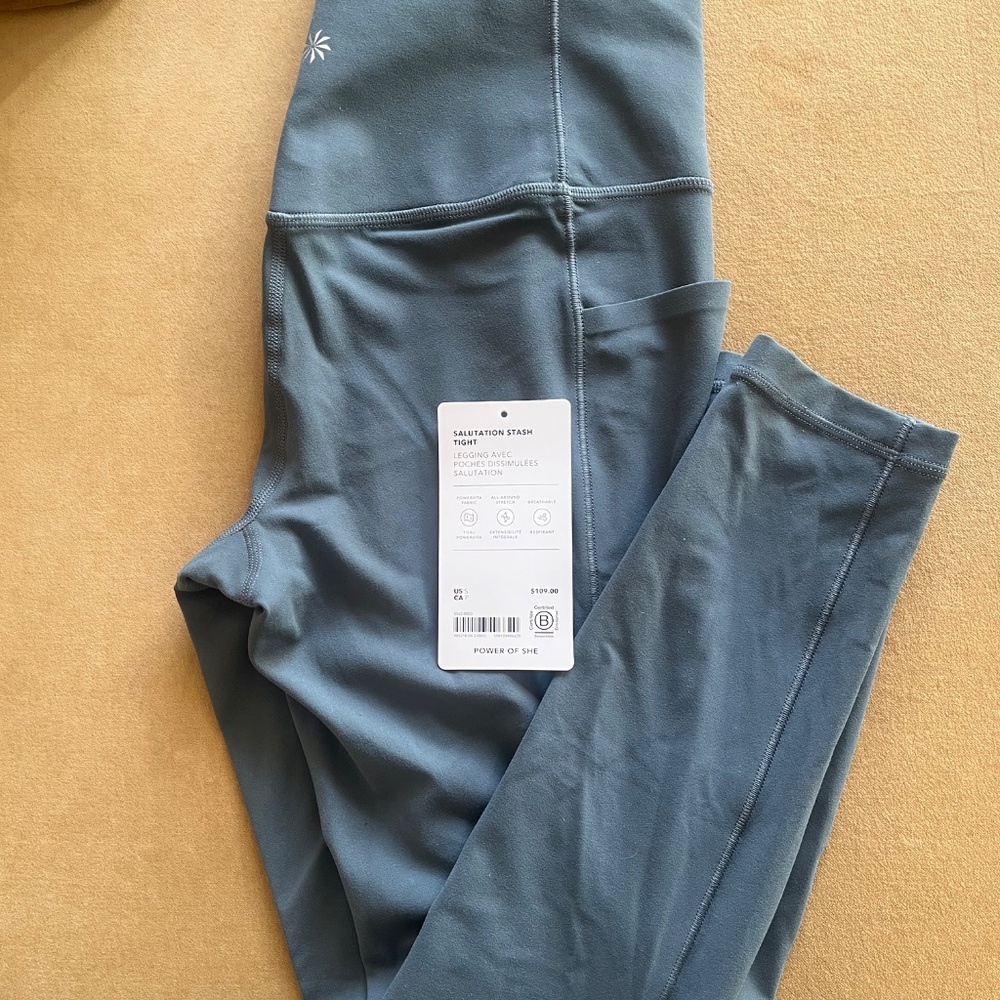 Athleta Salutation Stash Pocket